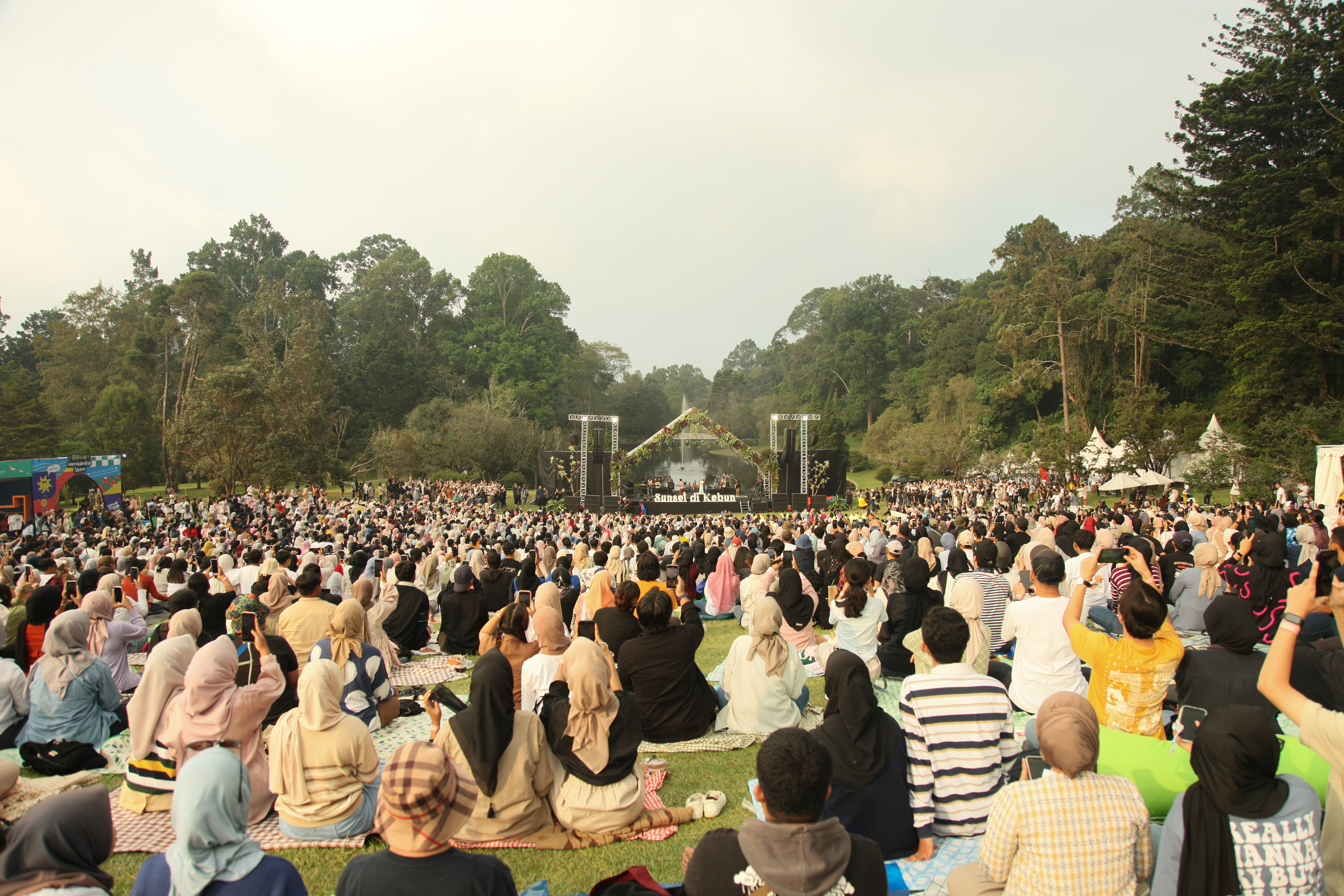 Sunset di Kebun Raya Cibodas Kembali Digelar, Hadirkan Konser Musik dan Ajak Penonton Eksplorasi Area Hijau Lewat Program Natura