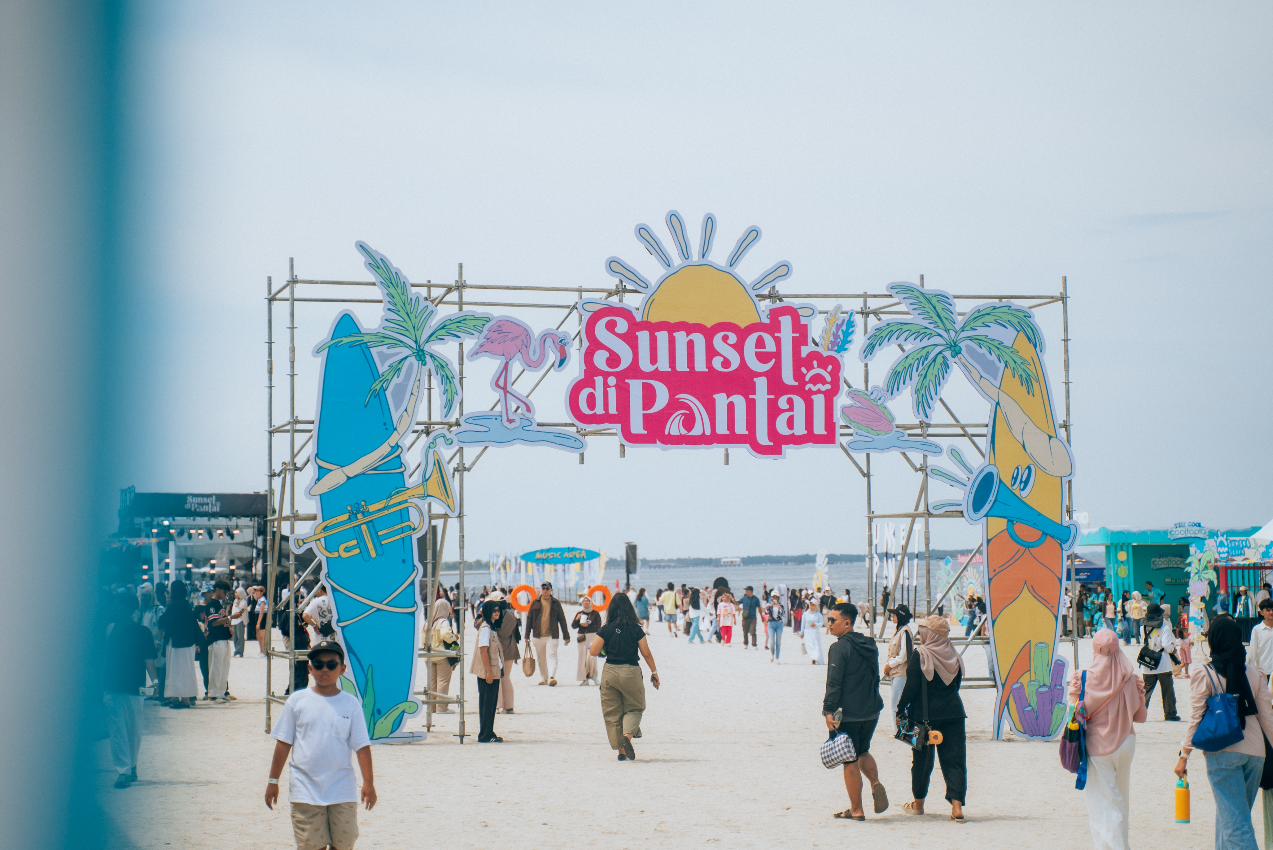 Sunset di Pantai 2025 : Menikmati Festival Musik Santai di Tepi Pantai